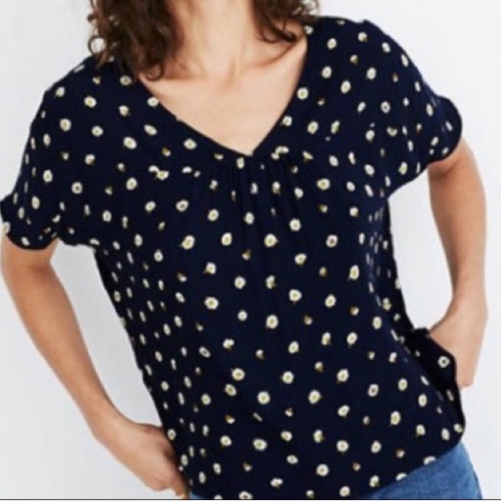 Madewell Daisy Dot Rhyme Top. Medium